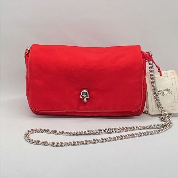 Alexander McQueen Small Skull Crossbody Bag - Picture 3 of 16